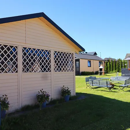 Rainbow Chalet *